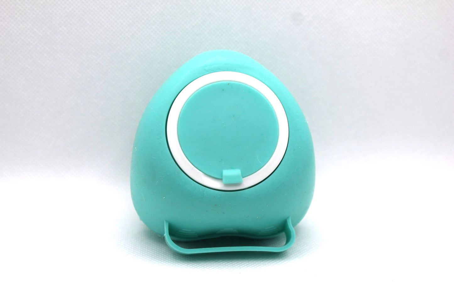 2-in-1 Pet Bath Brush with Shampoo Dispenser – Gentle Silicone Grooming & Deep Cleaning Tool